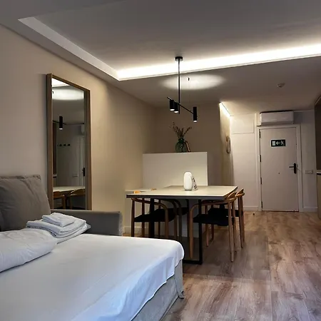 Happy Apartments-3